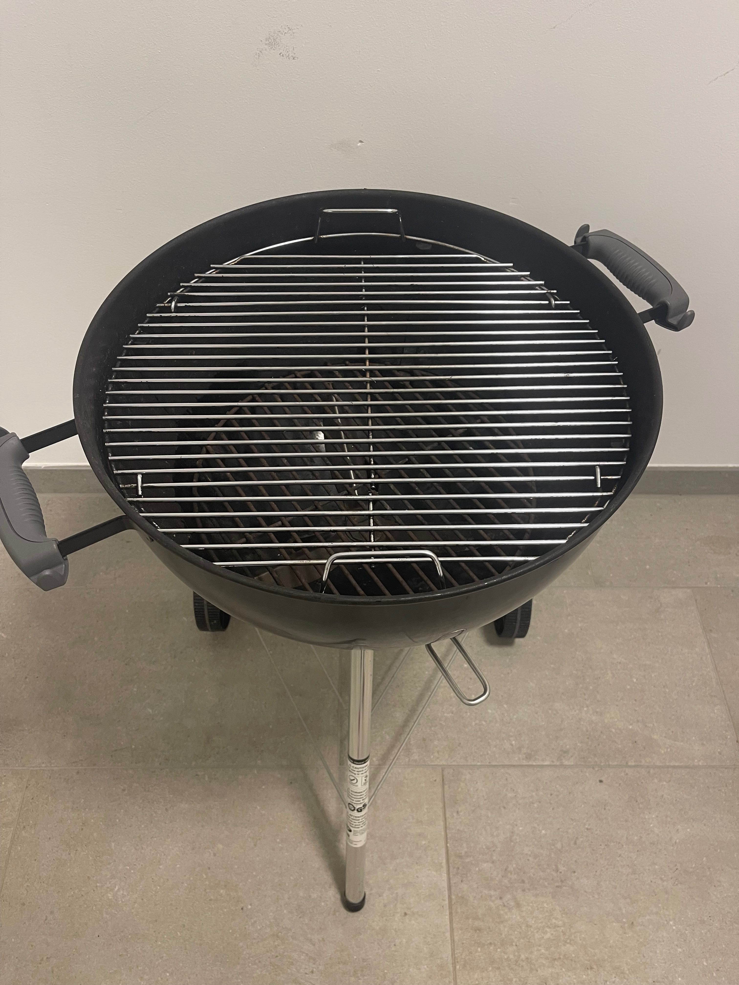 Гриль вугільний Weber 47 см з чохлом