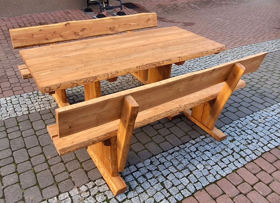 Drewniane meble ogrodowe