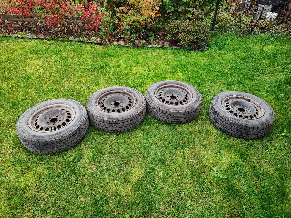 Opony na felgach stalowych 195/65R15