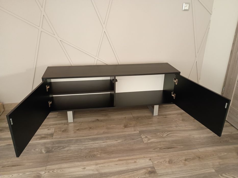 Szafka RTV czarna 140x53x36cm