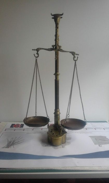 Balança de Bronze e Balança Cozinha Vintage