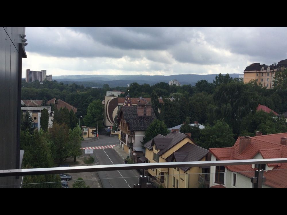 Продам квартиру в центрі Трускавця з великою терасою і видом на гори