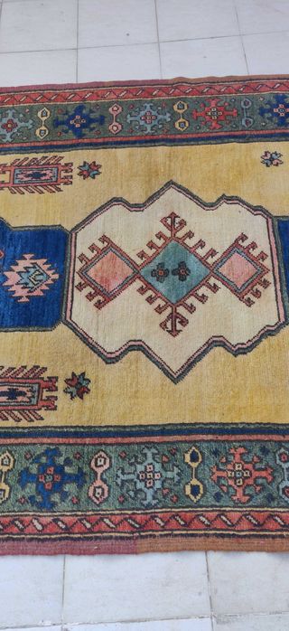 Vende-se tapete de lã