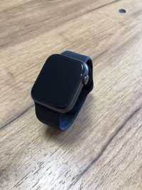Apple Watch Series SE 44 mm Батарея 98%