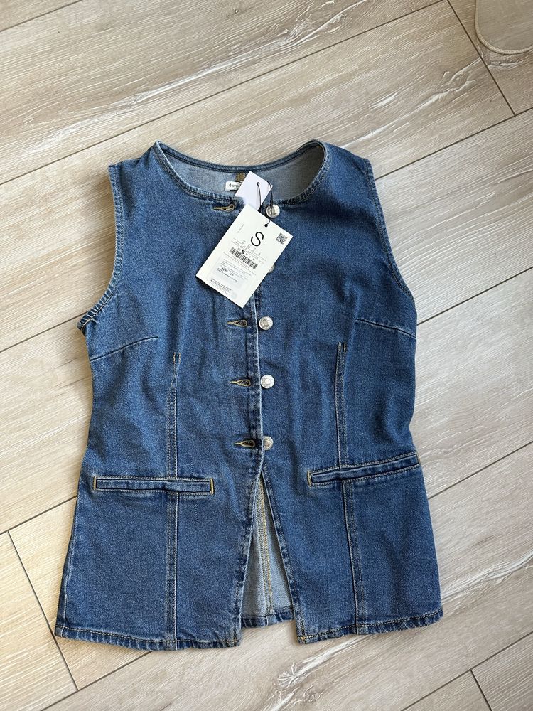 Джинсова жилетка Stradivarius