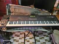 Workstation Roland XP 80 com imensos extras