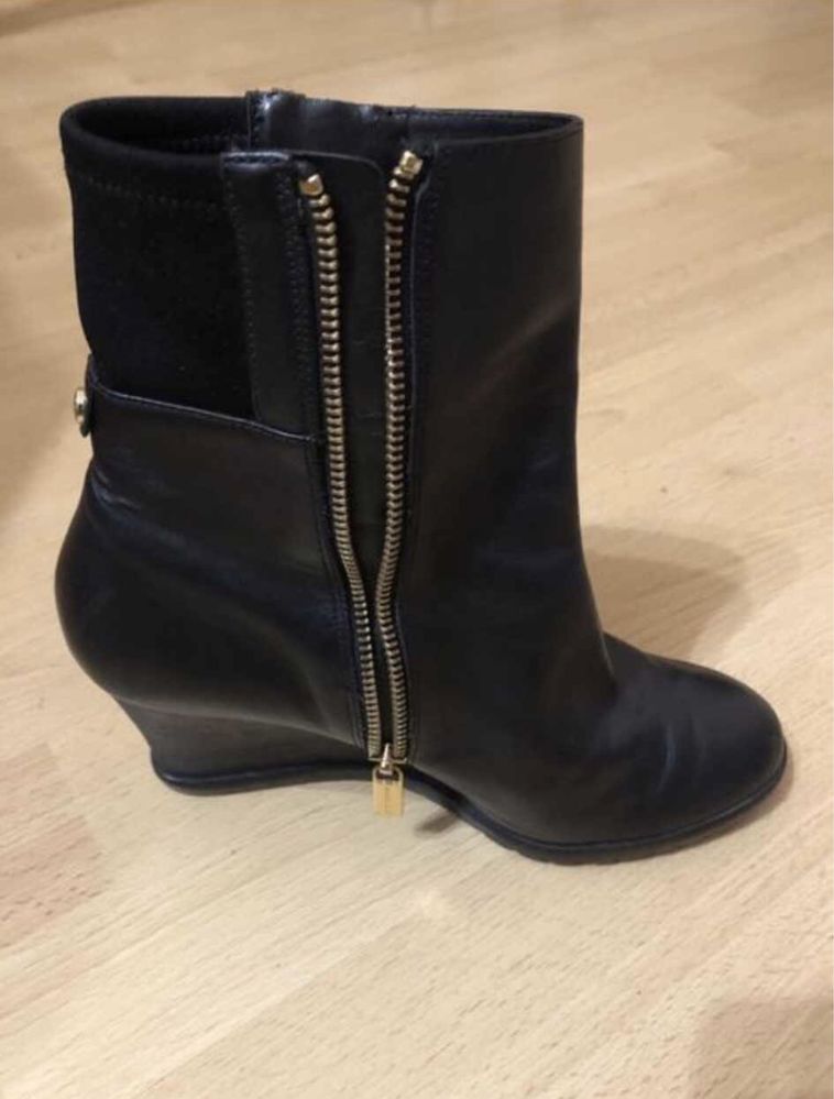 Оригинальные кожаные ботинки туфли сапоги женс Michael Kors, размер 37