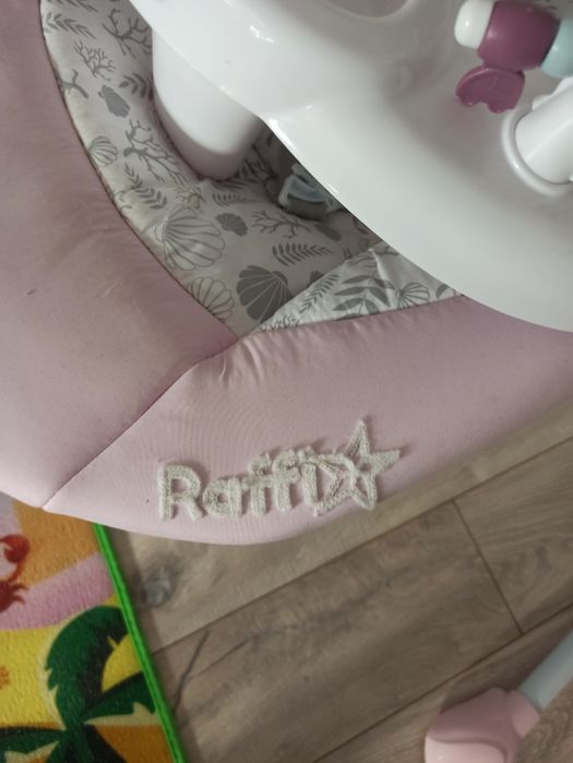 Huśtawka kołyska elektryczna krzesełko do karmienia Caretero Raffi