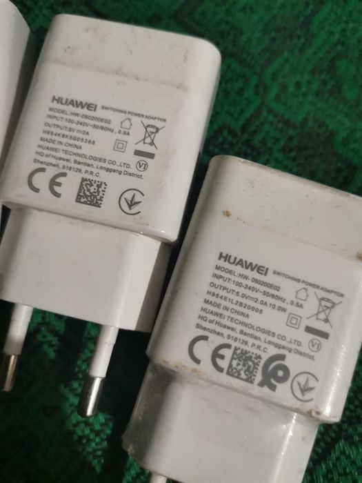 Продам зарядку к планшету hw 050200e01 Оригинал.