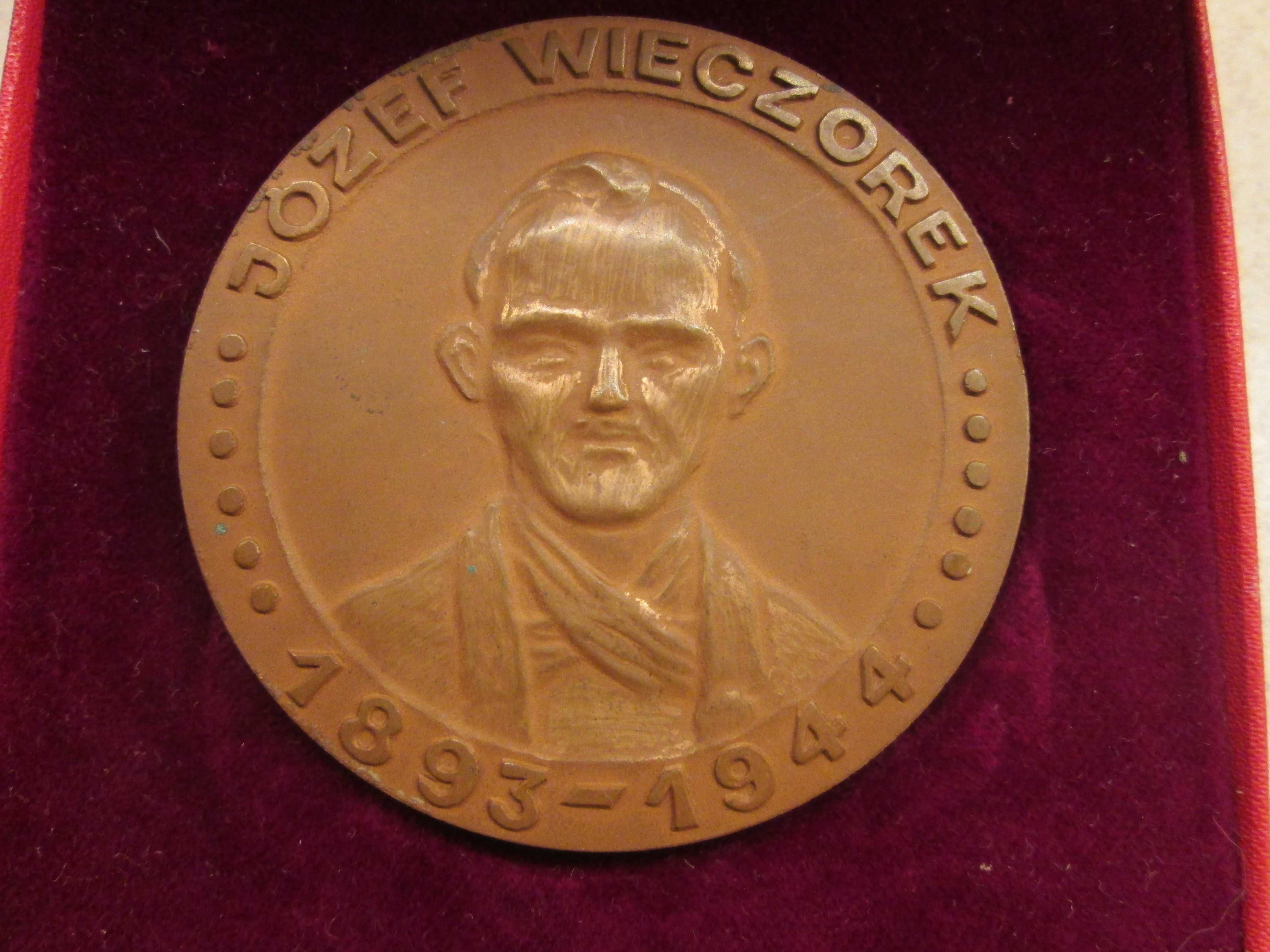 Medal Józef Wieczoerk IV liceum w Gliwicach