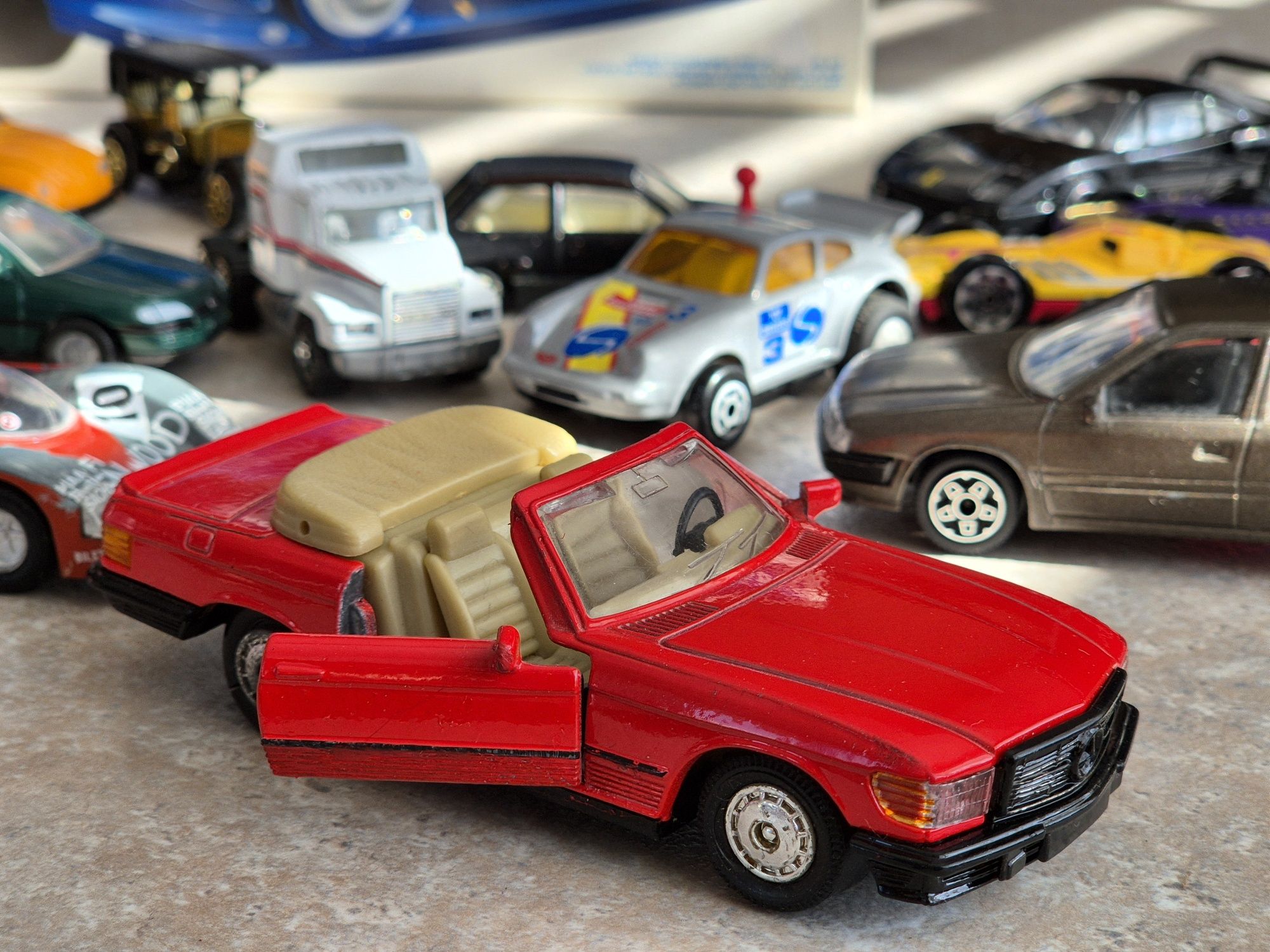 Model 1/39 z napędem Mercedes 500SL MC TOY resorak Unikat Kolekcja