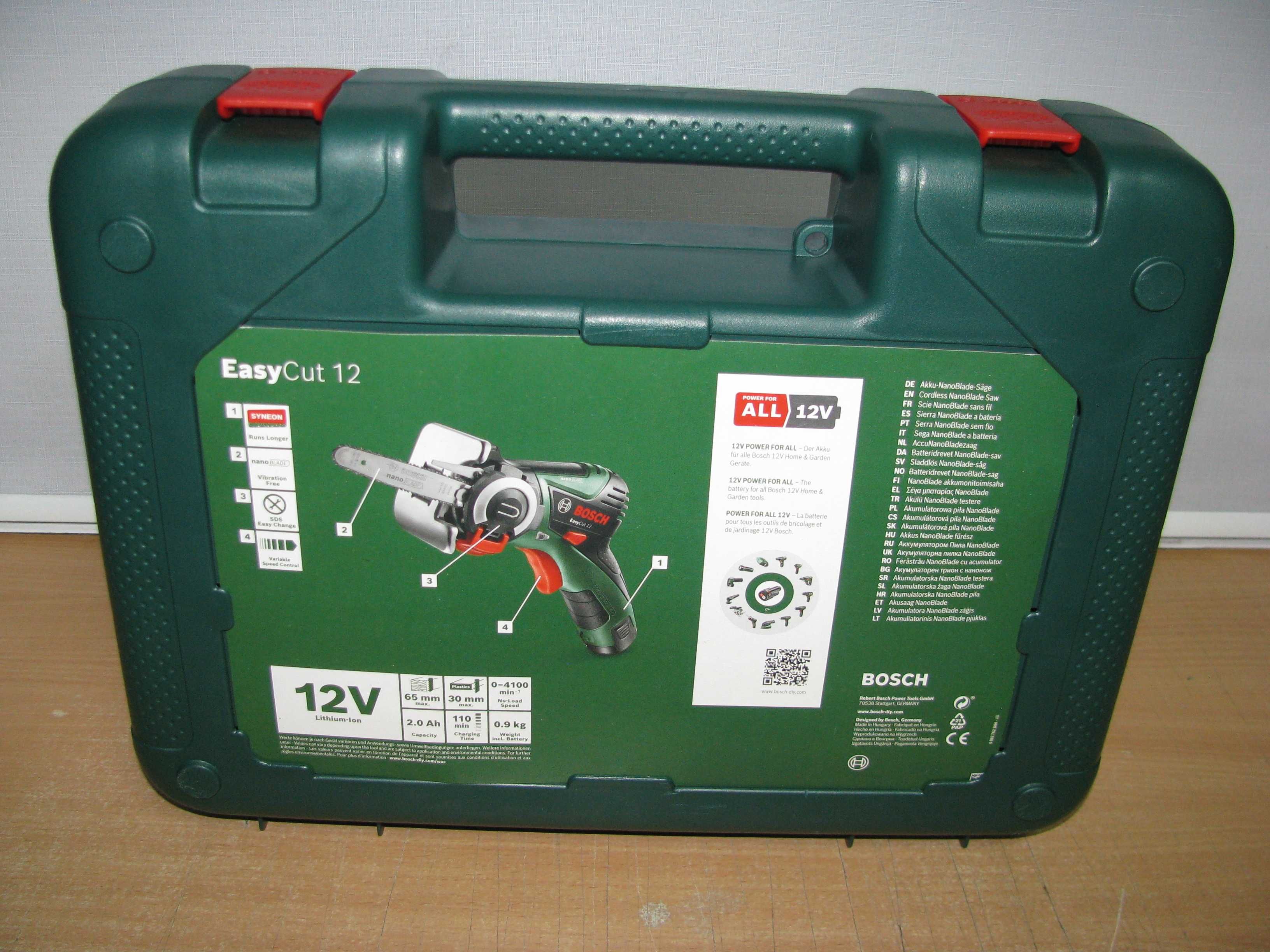 Акумуляторна пила Bosch EasyCut 12, акб 12 V 2 Ah