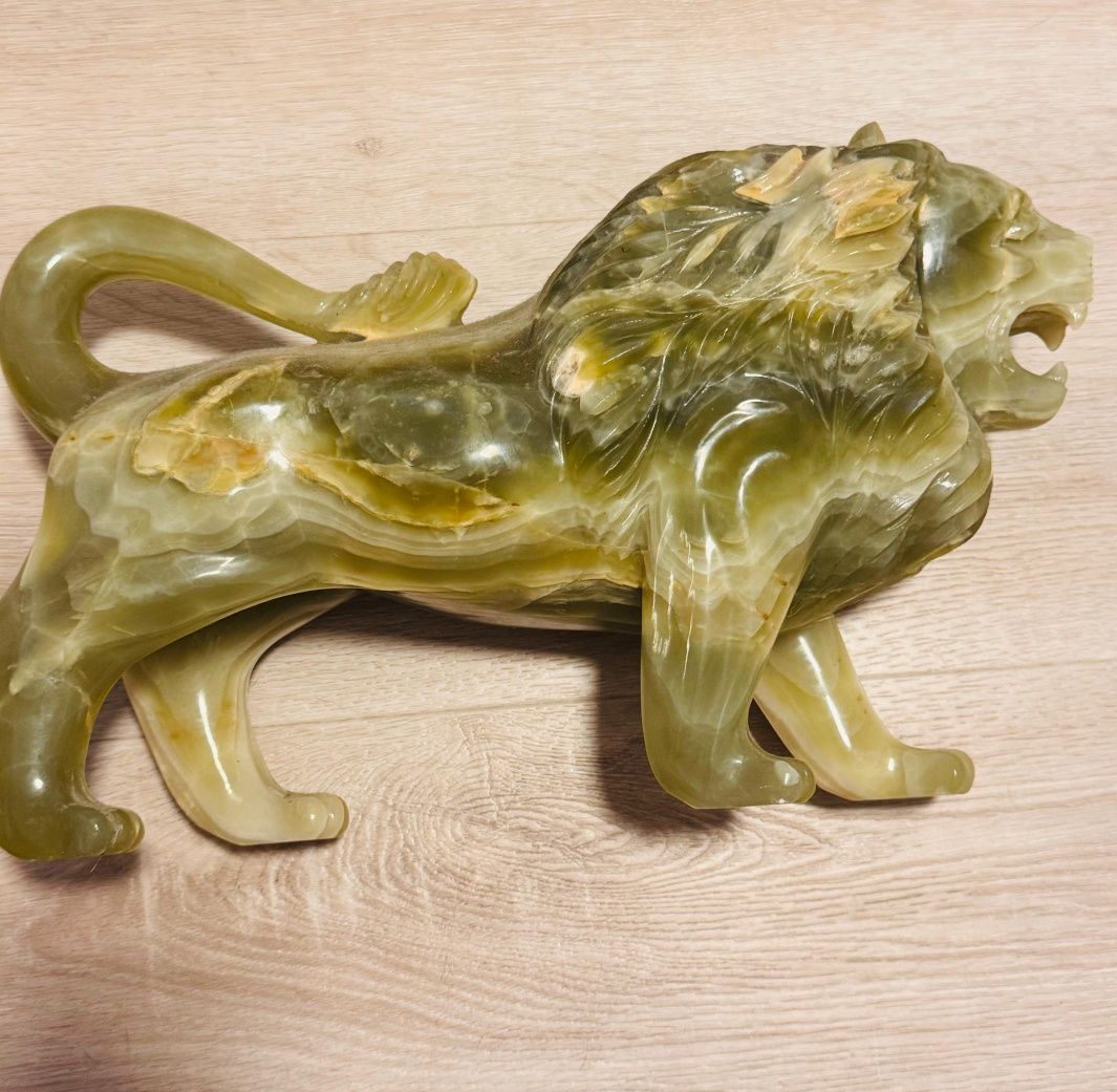 Leão em Jade 36 cm RARO