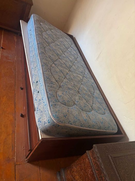 Beliche, estrado e colchão