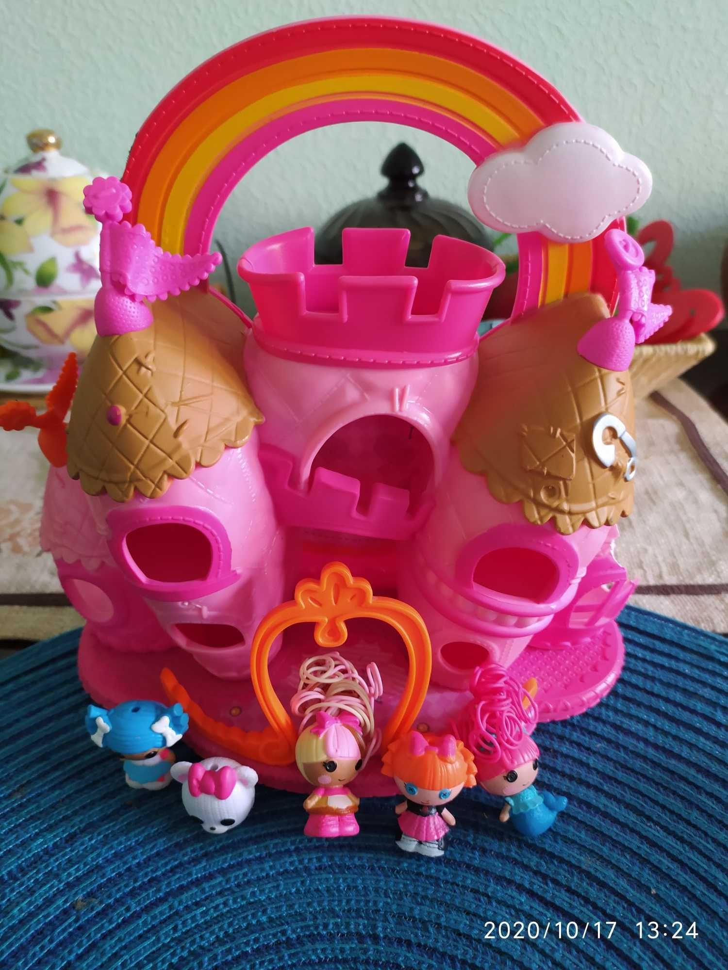 Игрушки фирменные