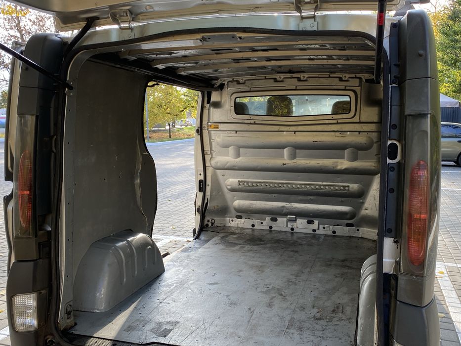 Продам Nissan Primastar 1.9 турбо дизель в идеальном состояние