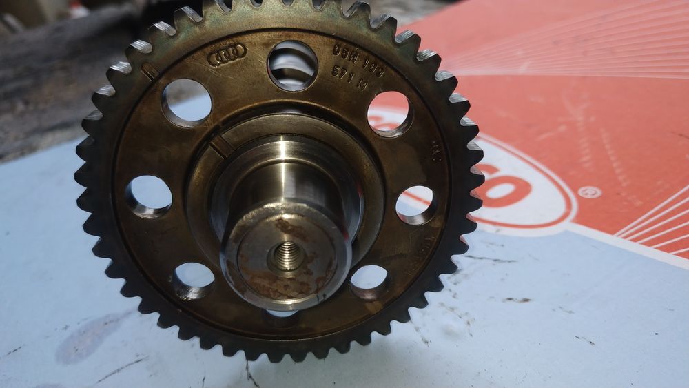 Распредвал випускний Vag 2.0 tfsi