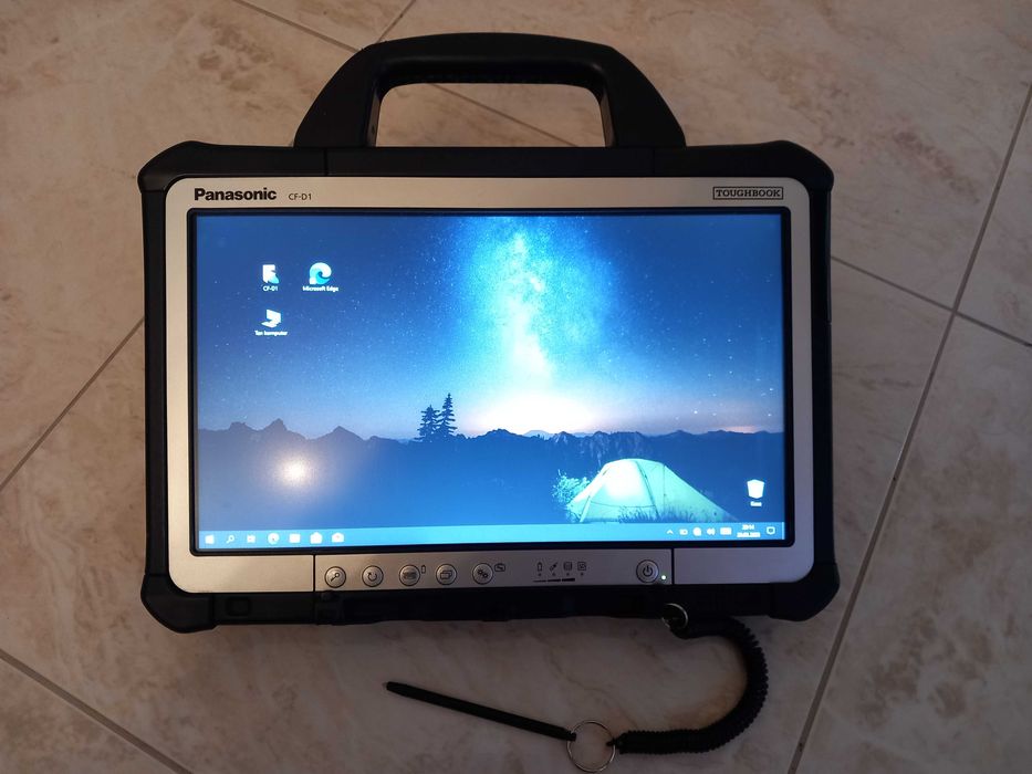 tablet pancerny panasonic CF-D1 toughbook 8gb ssd