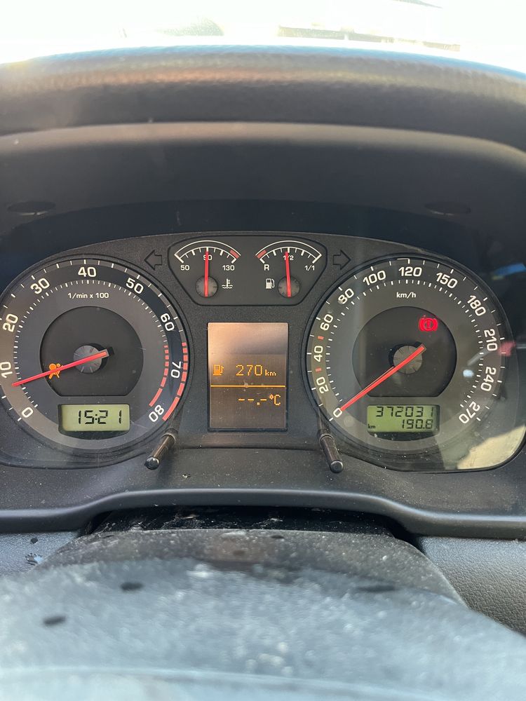 Шкода Октавия 1.6 MPI