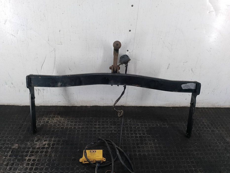 HAK HOLOWNICZY VW GOLF V 321750 HATCHBACK