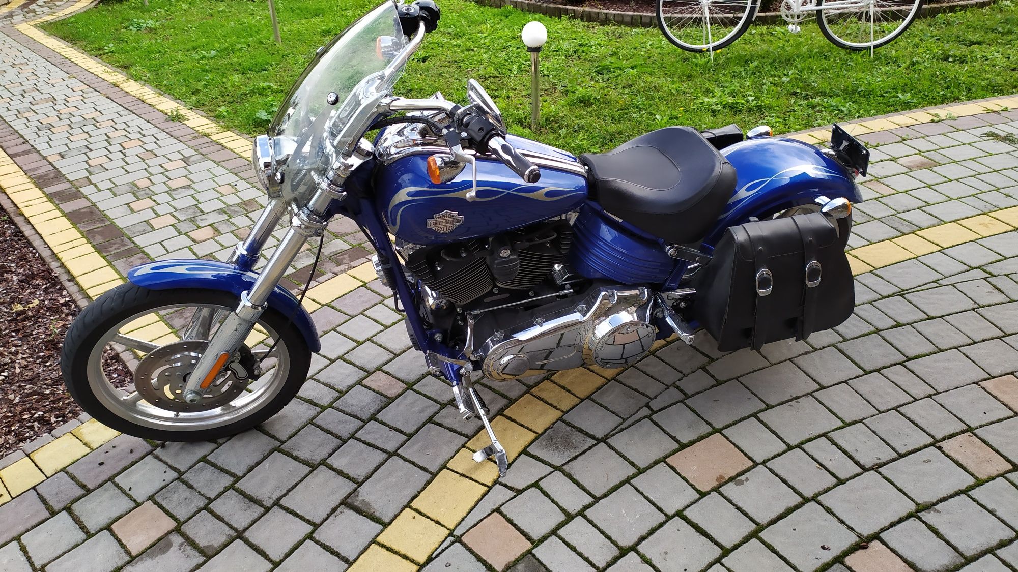 Harley Davidson Rocker C Softail