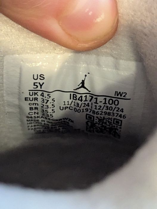 Nike Air Jordan 4 White Cement 37,5