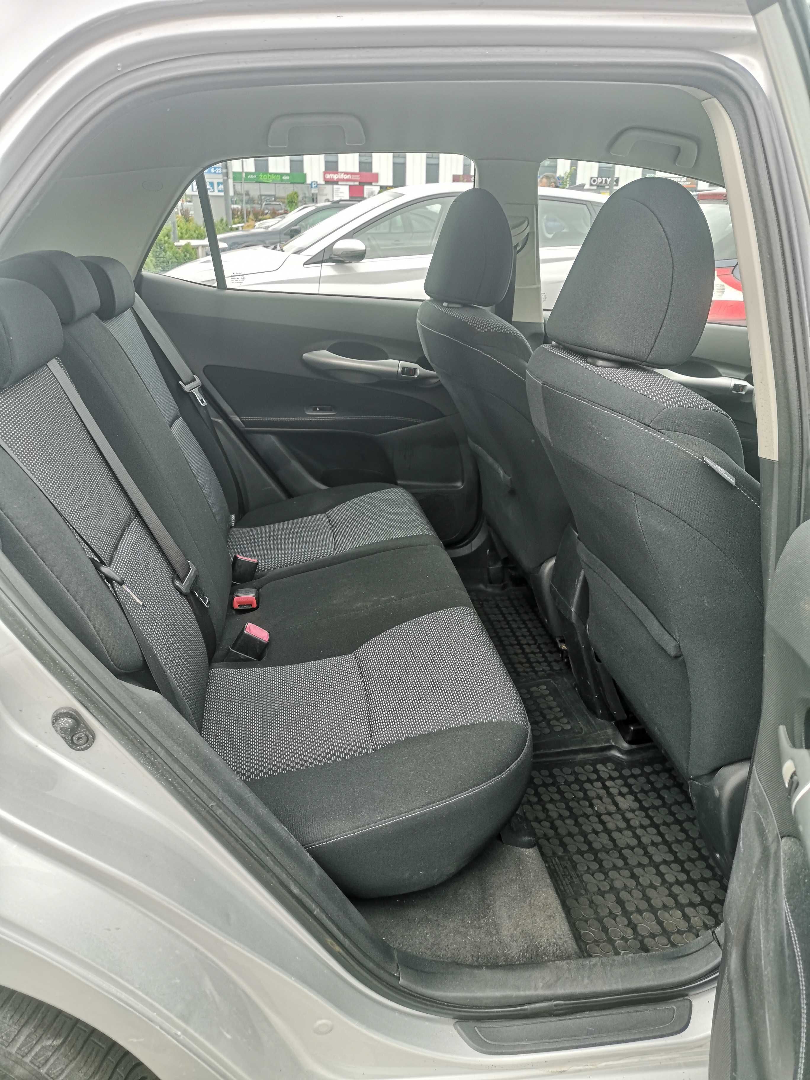 Auris 1.6 Valvematic 132KM 2011r.