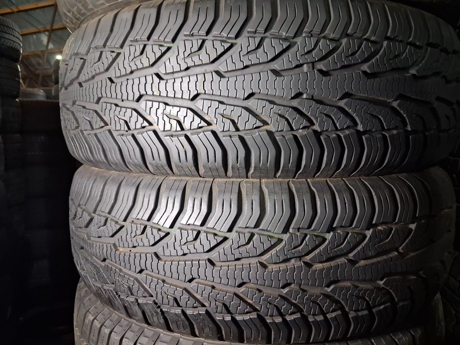 235/60 18 Uniroyal All Season Expert 2 шини всесезооні Пара