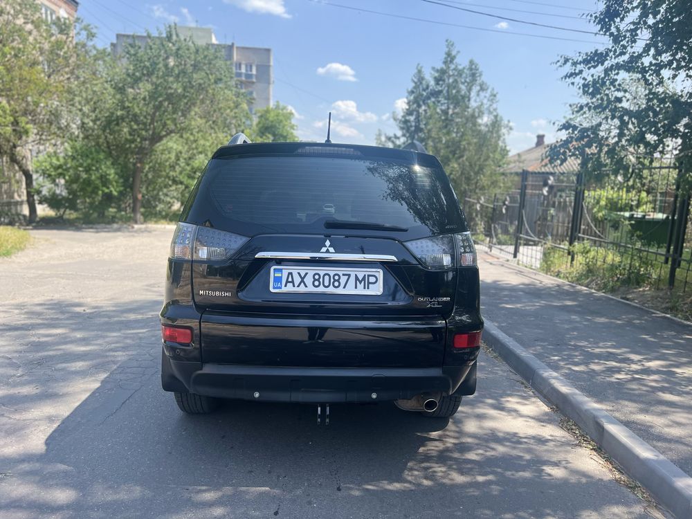 Mitsubishi outlander xl