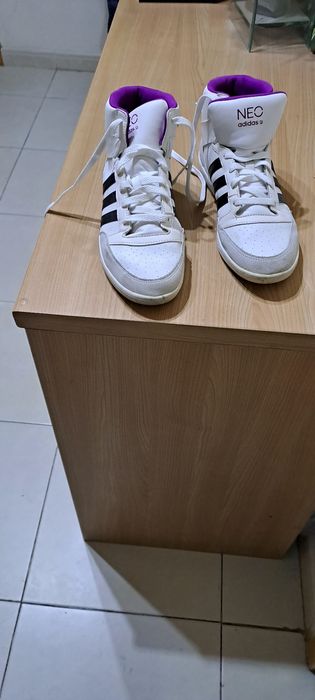 Ténis adidas semi-novos