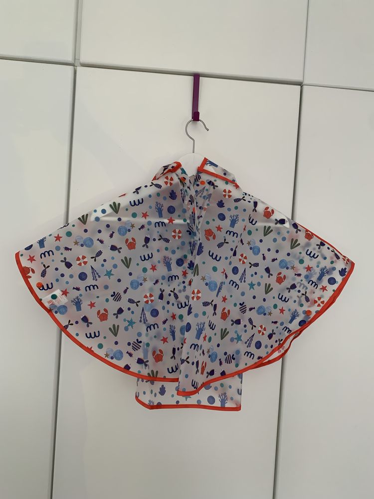 Capa ou poncho de chuva