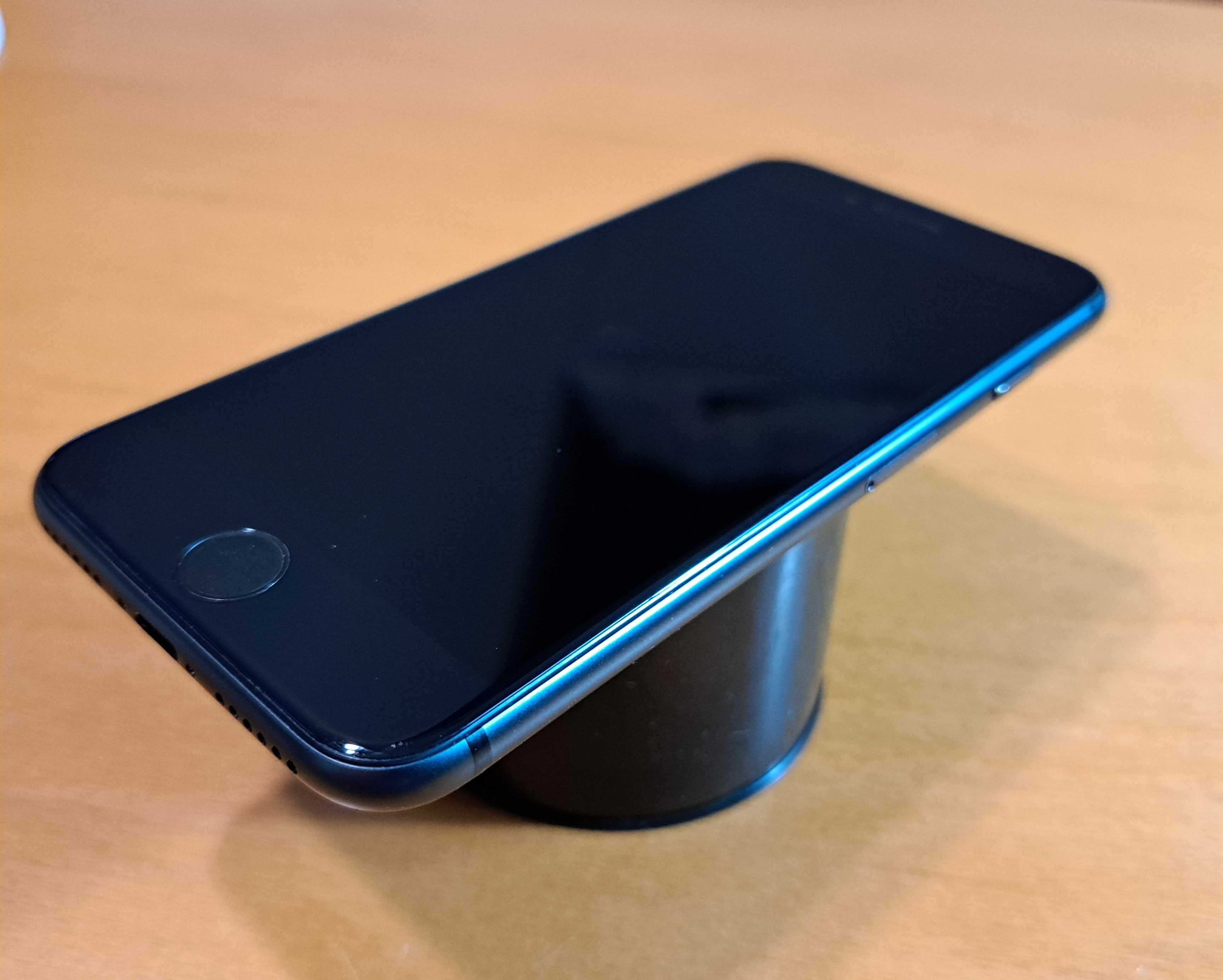 iPhone 8 64GB Czarny, Bardzo Dobry Stan! 6msc Gwarancji!