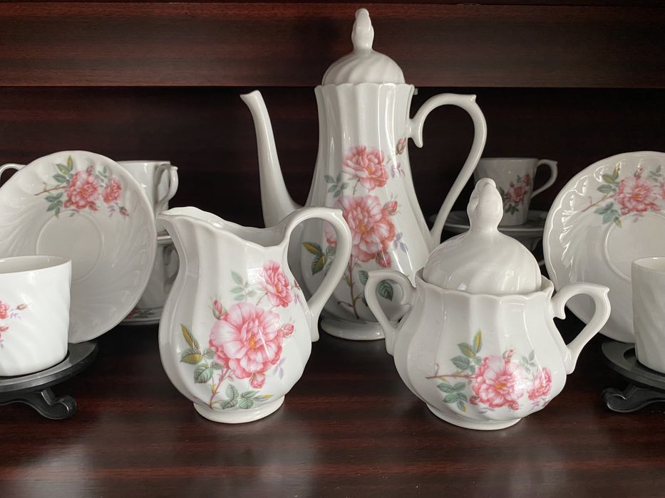 Conjunto de café e chá nunca usado.