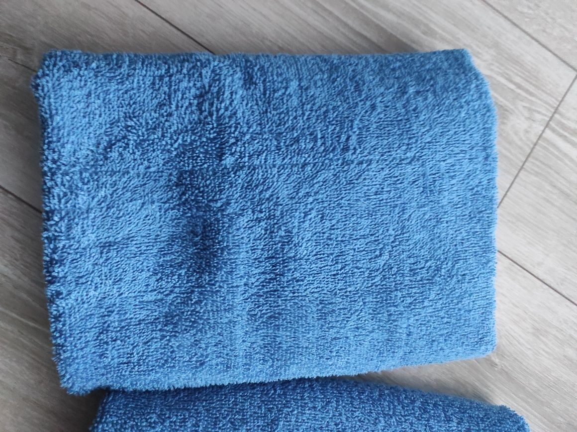 Nowe ręczniki kąpielowe