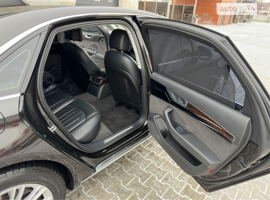 Автомобіль Audi A8 Long TDI Quattro 2017 3L