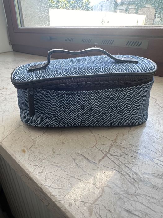 Estee Lauder kosmetyczka mini kuferek