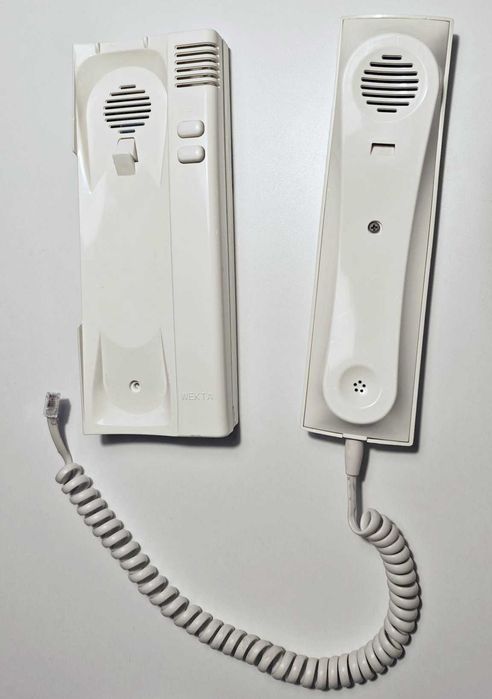 Domofon Wekta TK-6 , uszkodzony , sprawna słuchawka