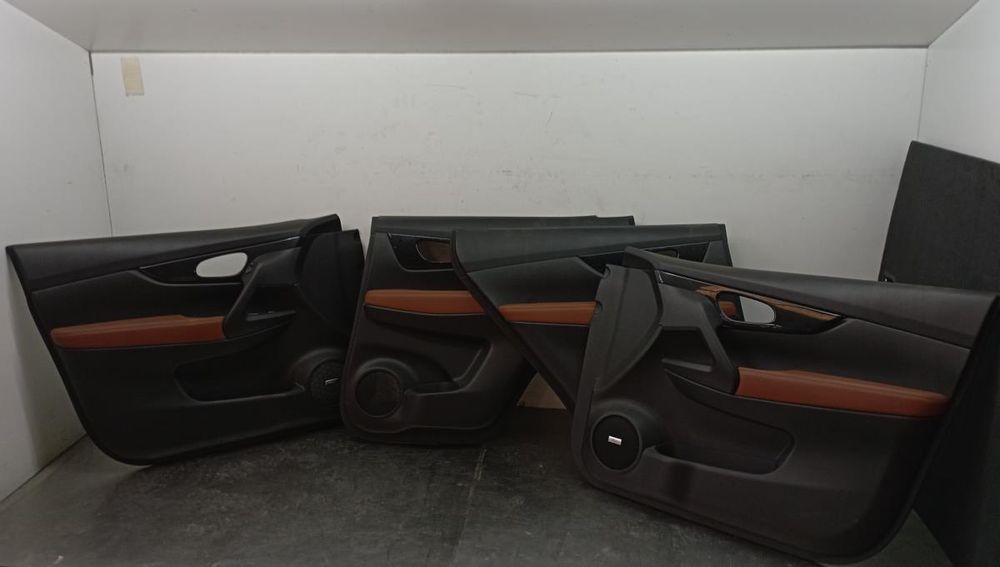 Conjunto de forras de porta / quartelas NISSAN X-Trail (T32)