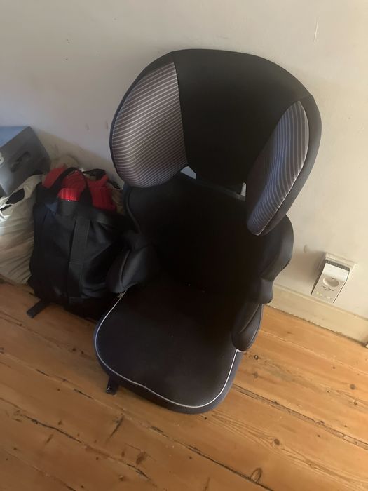 Assento de carro de crianca