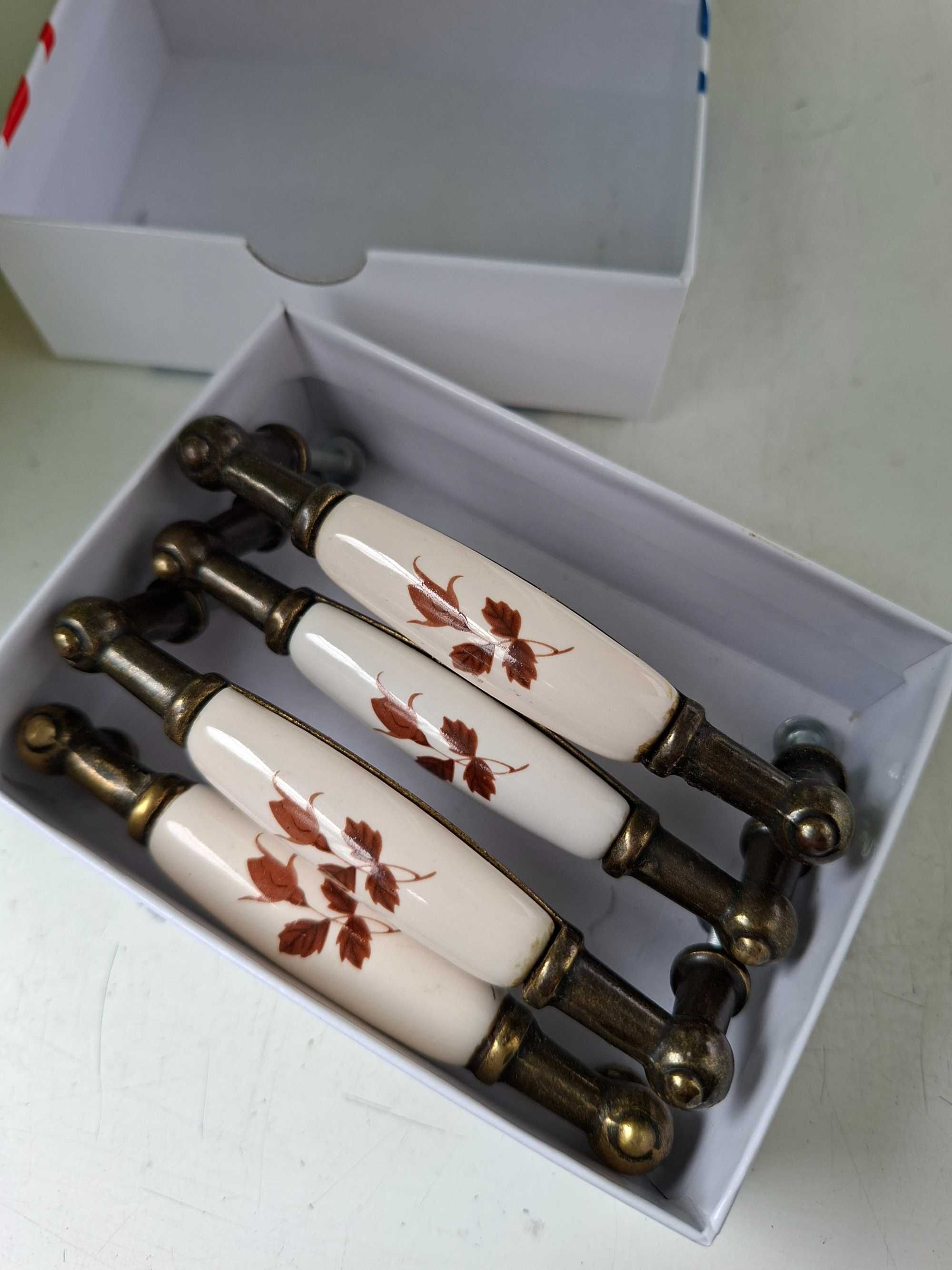 Uchwyt meblowy 4 szt. komplet ceramiczny retro