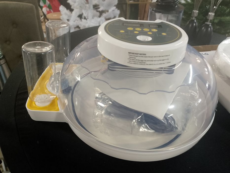 Sprzedam nowy inkubator do jajek