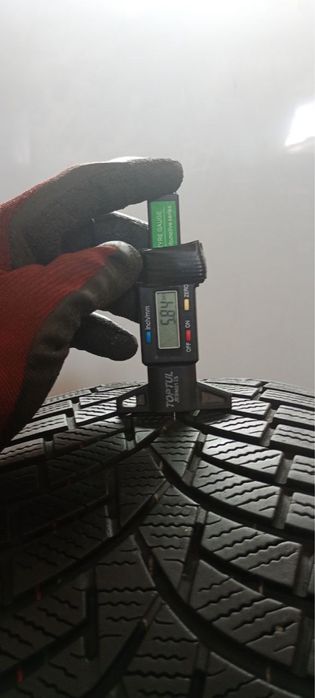 225/55.R18 комплект TOYO