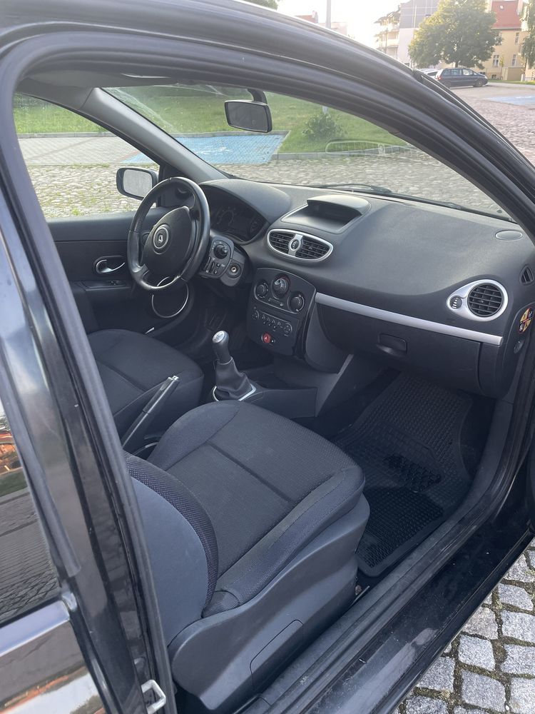 Renault clio 3   1.4 LPG KLIMA ALUFELGI