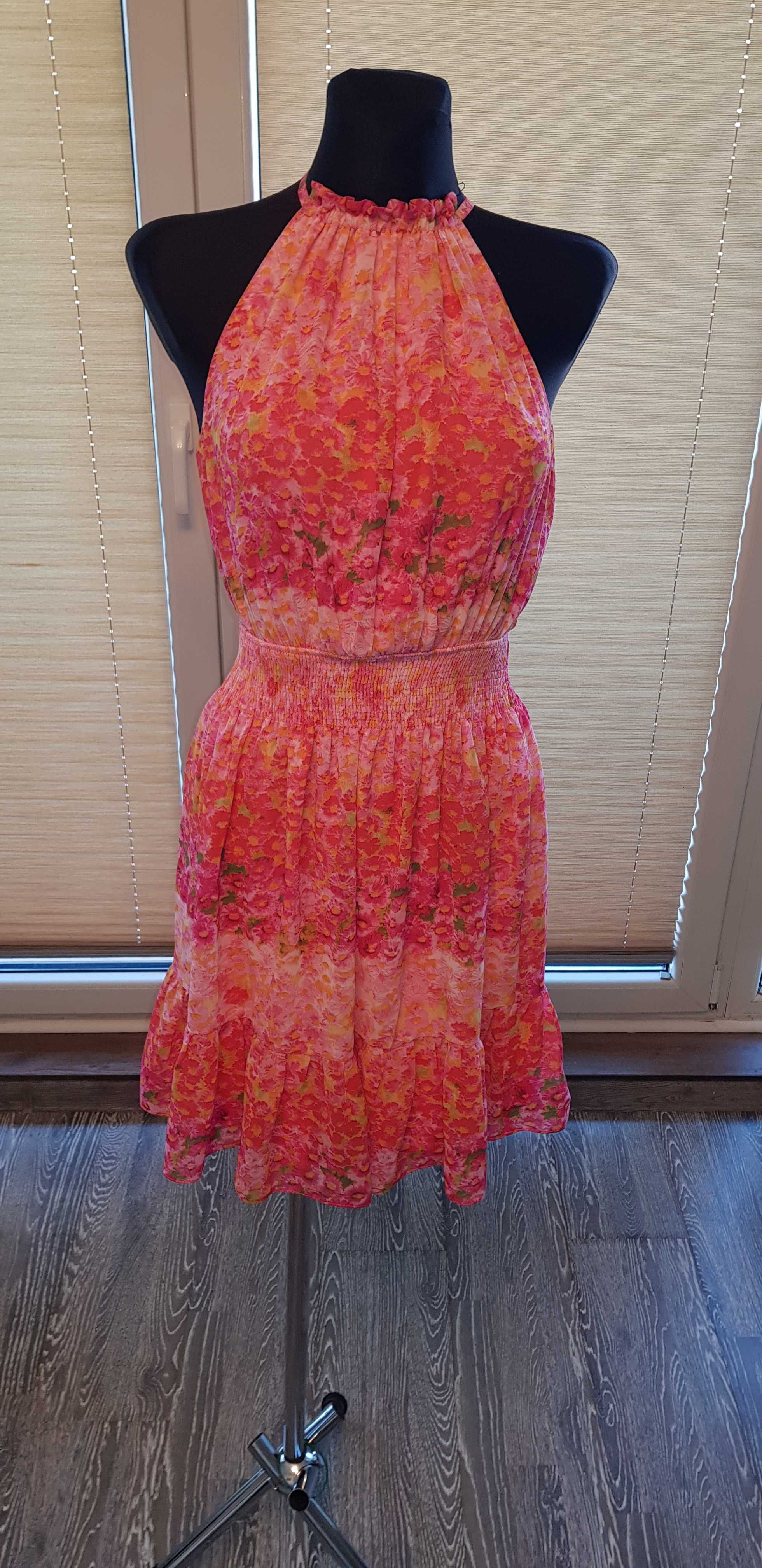 Sukienka marki Zara Basic - rozmiar M