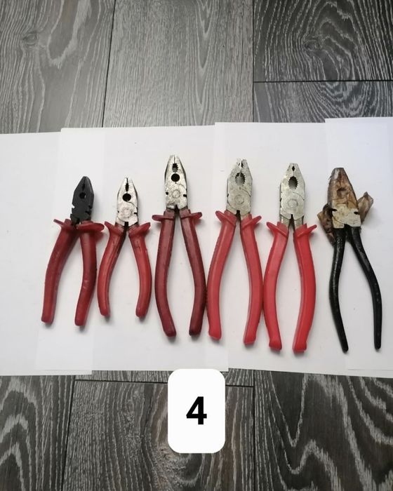 Ручной инструмент, Плоскогубцы, отвёртки, ножницы по металлу, биты.