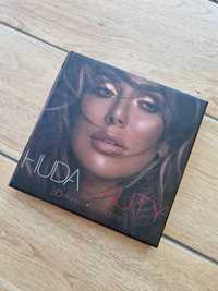 Huda Beauty 3D Highlighter Palette