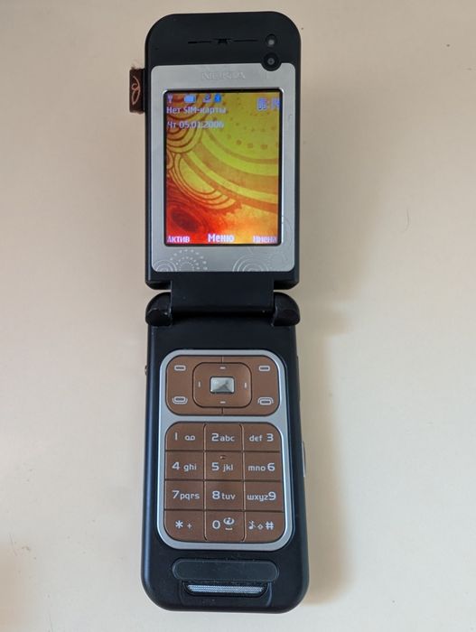 Телефон nokia 7390