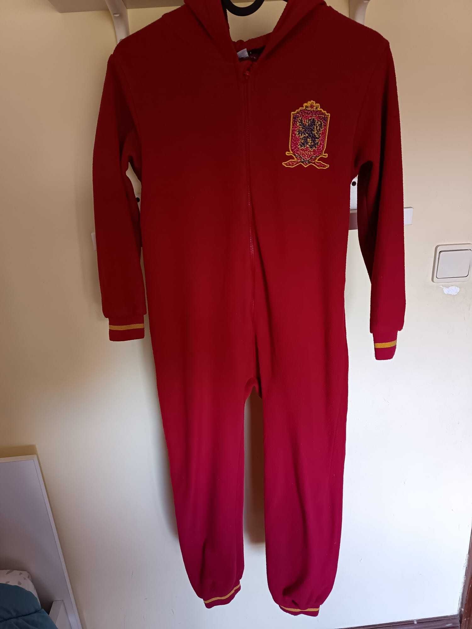02 Pijamas infantis ( Tamanho: 08 a 10 anos)