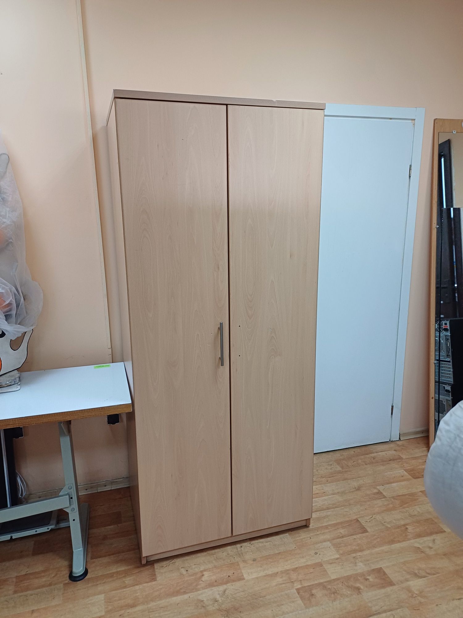 Продам шкафы в прихожую