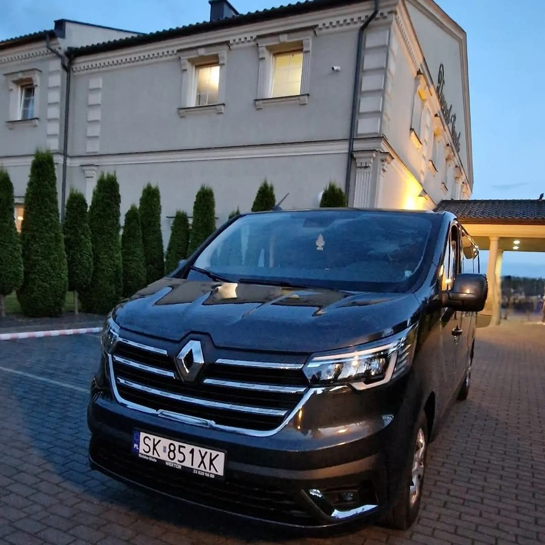 Wynajem Busa z Kierowcą Transport  Lotnisko Wesele Wczasy